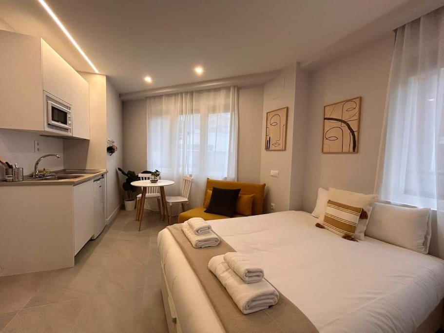 Cozy In Tetuan - En 1/8 * Madryt